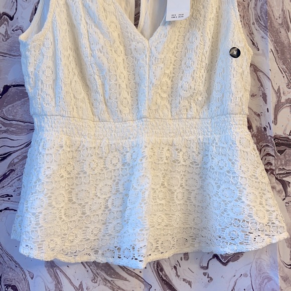 Peplum Lace Top - Picture 3 of 5